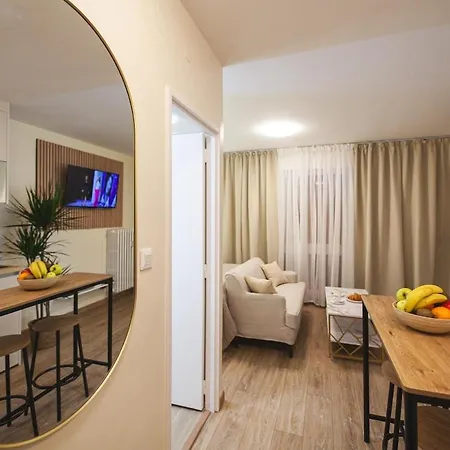 Apartment Sofi Appart-hotel, Balcon, Parking Prive